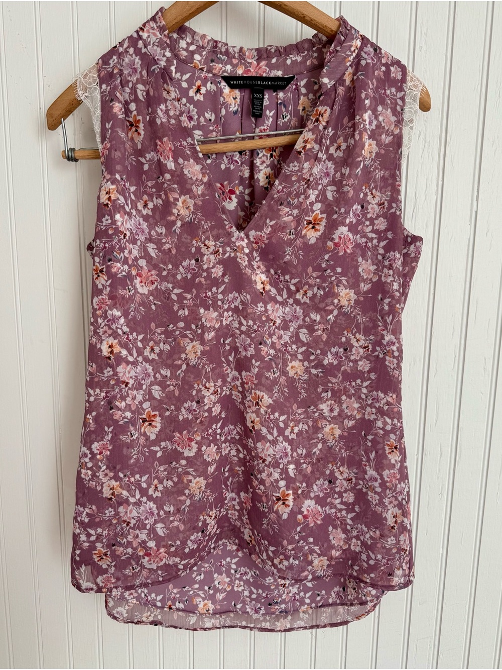 White House Black Market Mauve Floral Tank Top